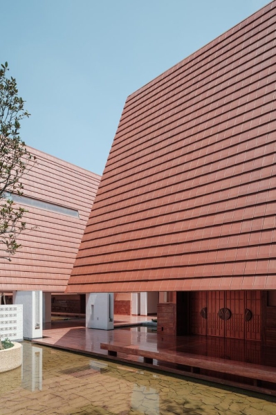 YongLi Red Tile Plaza | We&Arch