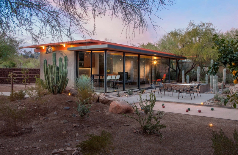 You’d never guess this guest house started life as a horse barn