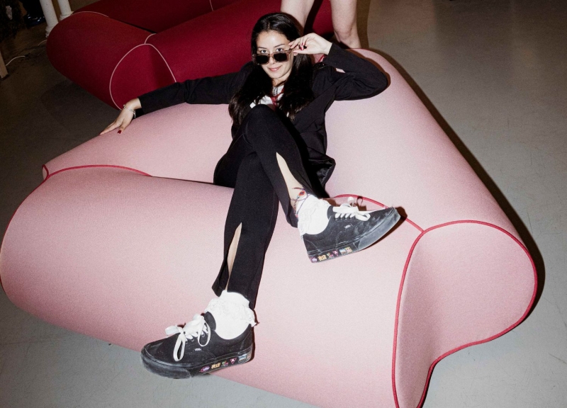 A floating dialogue in space: Pod by B&T Design and Jin Kuramoto