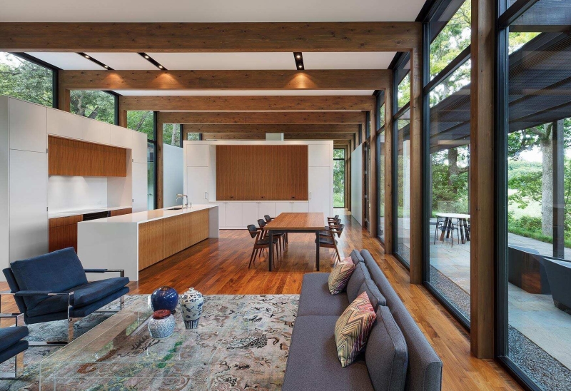 A Quiet Luxury Home in the Woods With a Shed That Almost Disappears