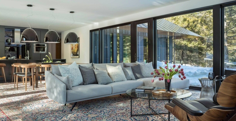 A Woodland Wonder: The Vermont Guest House That Reflects Its Surroundings