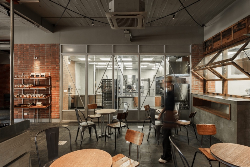 Fours Bakery Signature | Mor studio