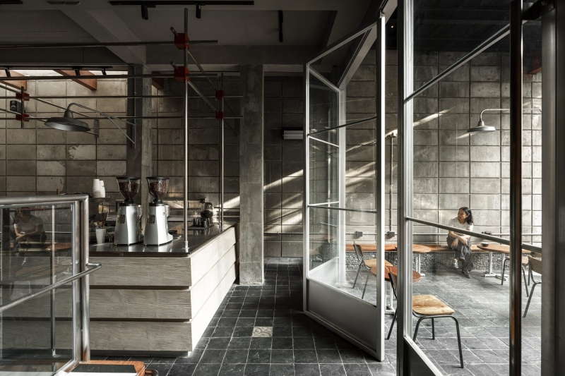 Fours Bakery Signature | Mor studio