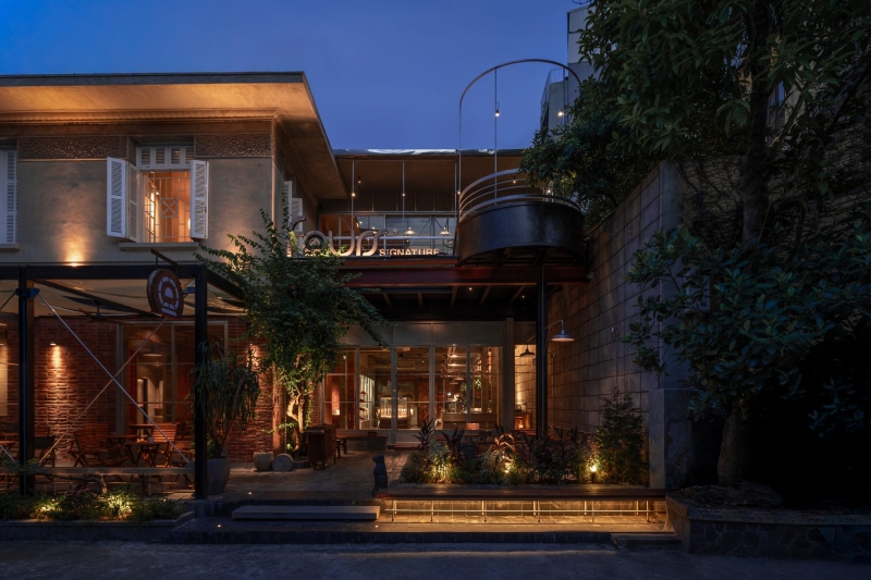 Fours Bakery Signature | Mor studio