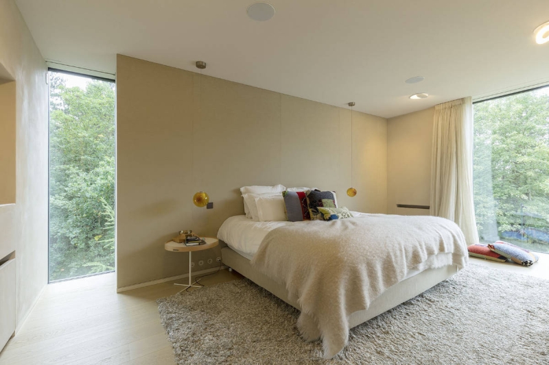 From 1960s Shell to Shou Sugi Ban Stunner: Inside Villa S