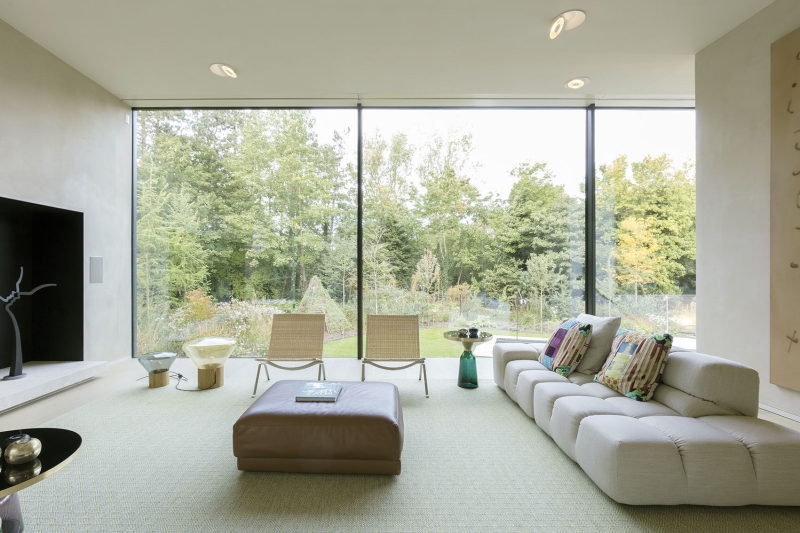 From 1960s Shell to Shou Sugi Ban Stunner: Inside Villa S