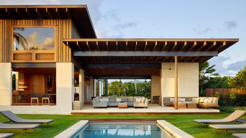 From Coral Concrete to Copper Screens: The Hawaii Beach Home That Breathes With the Ocean