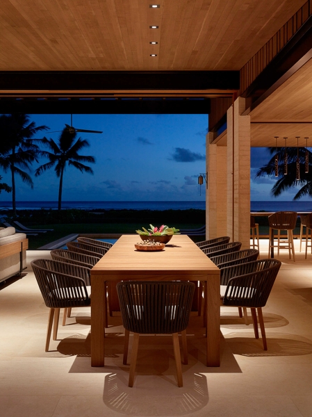 From Coral Concrete to Copper Screens: The Hawaii Beach Home That Breathes With the Ocean