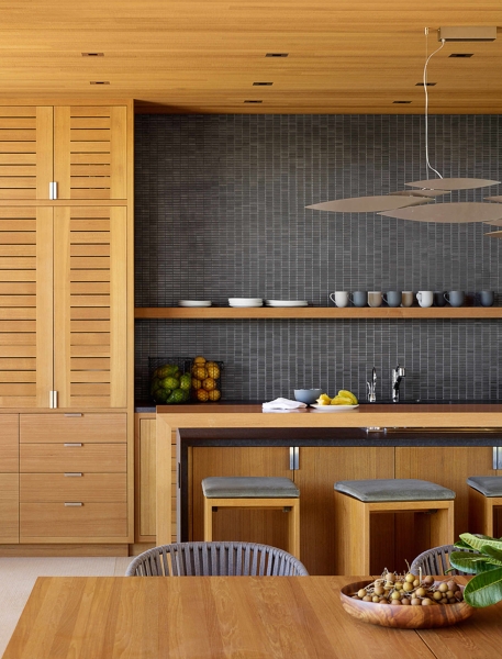 From Coral Concrete to Copper Screens: The Hawaii Beach Home That Breathes With the Ocean