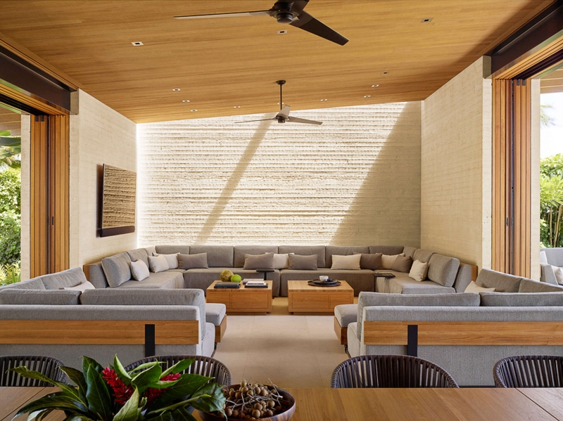 From Coral Concrete to Copper Screens: The Hawaii Beach Home That Breathes With the Ocean