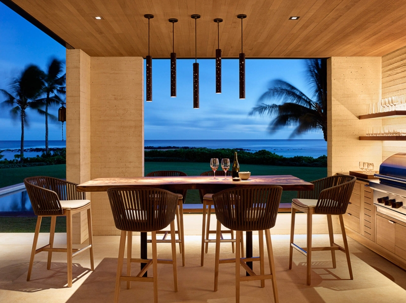 From Coral Concrete to Copper Screens: The Hawaii Beach Home That Breathes With the Ocean