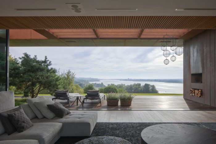 House in the Slope | 77 Studio architecture