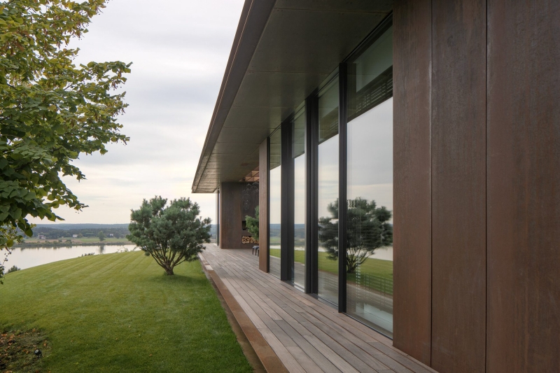 House in the Slope | 77 Studio architecture