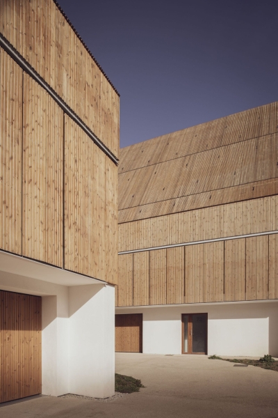 Housing in Garralda | Nazareth Gutierrez Franco + Rodrigo Nuñez Arquitectos