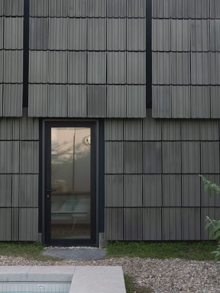 How A Backyard ADU Became a Showcase for Terracotta Craft