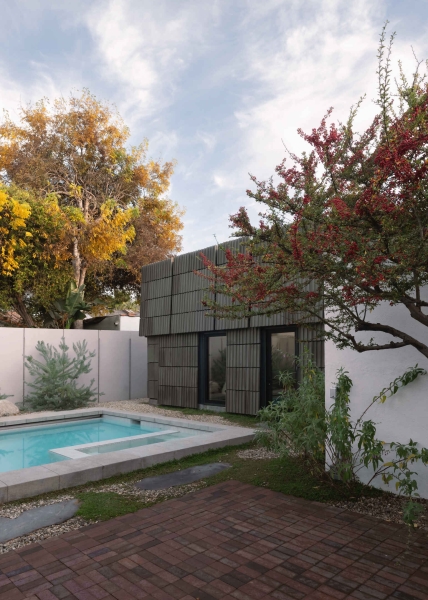 How A Backyard ADU Became a Showcase for Terracotta Craft