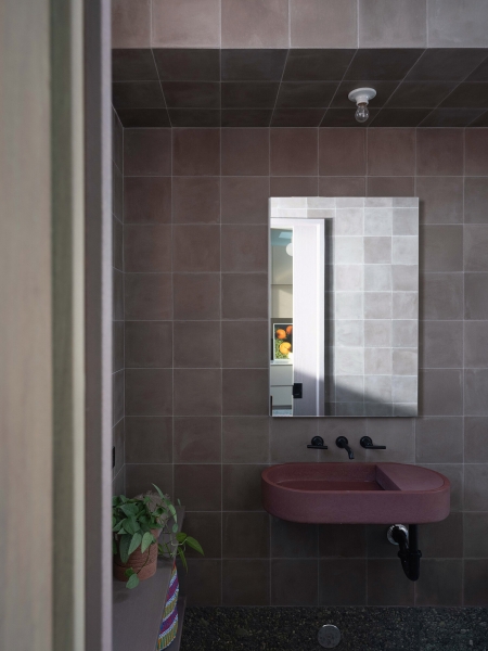 How A Backyard ADU Became a Showcase for Terracotta Craft