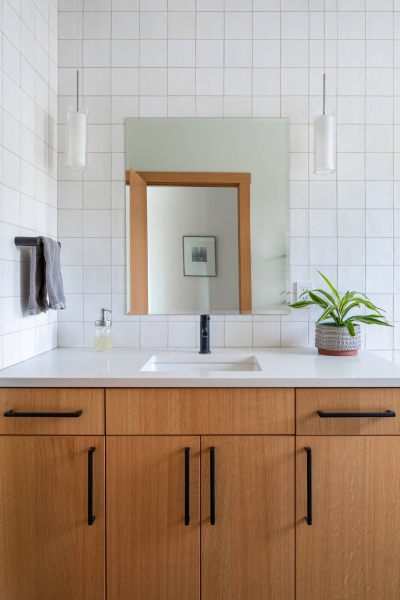 Inside a Mountain Home That Balances Style, Safety, and Nature