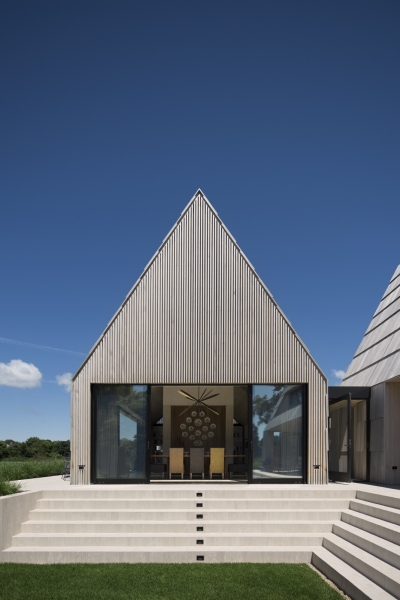 Inside the Coastal Home Designed for Peaceful Living and Big Weekends