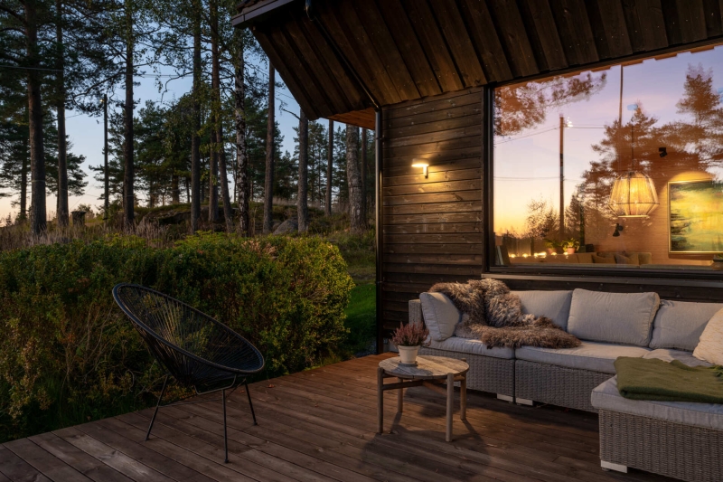 Living Among the Pines: Inside a Home That Blends Architecture and Nature