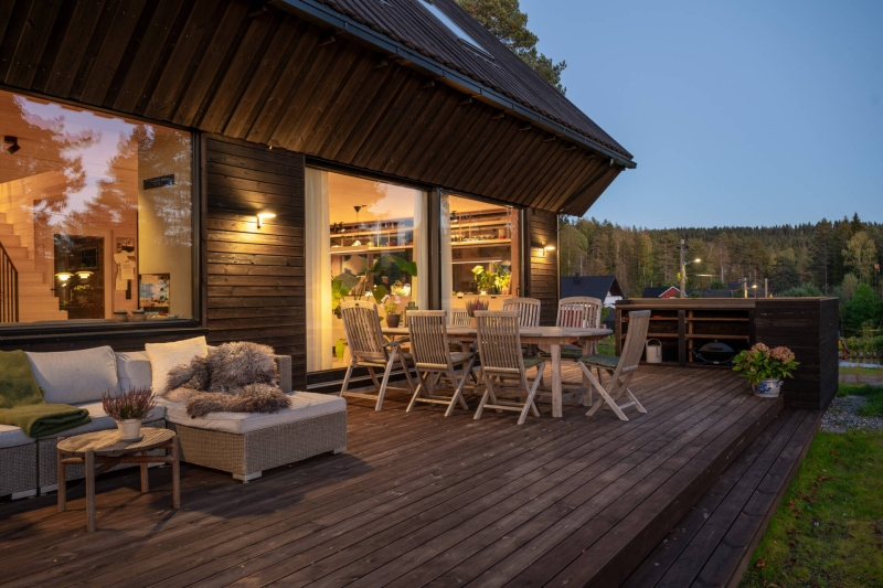 Living Among the Pines: Inside a Home That Blends Architecture and Nature