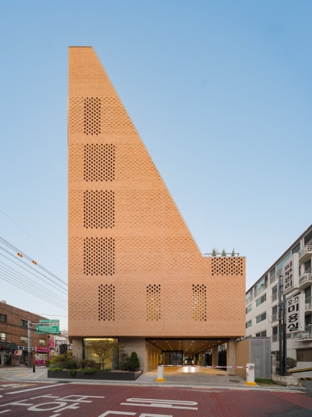 MizMedi DEAR’ONE Postpartum Care Center | yeonhan architects