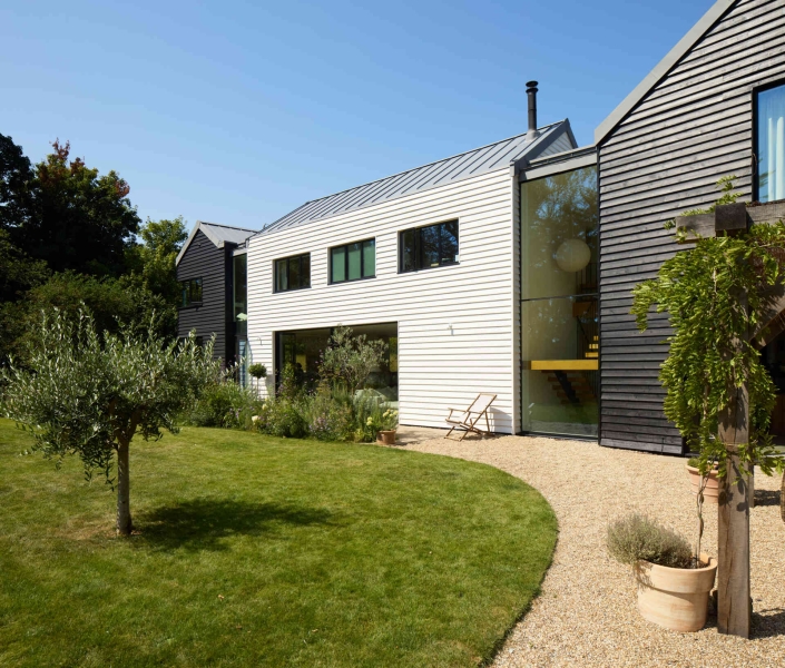 Natural Finishes Bring Warmth to this Countryside Home