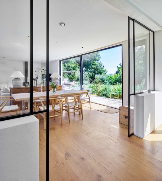 Natural Finishes Bring Warmth to this Countryside Home