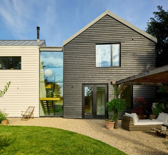 Natural Finishes Bring Warmth to this Countryside Home