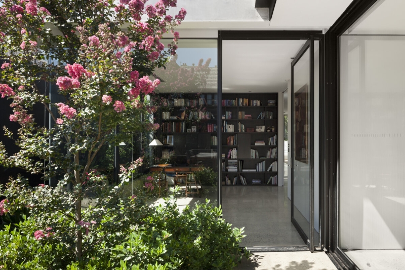 The Australian Home That Turns Every Room Into a Garden View