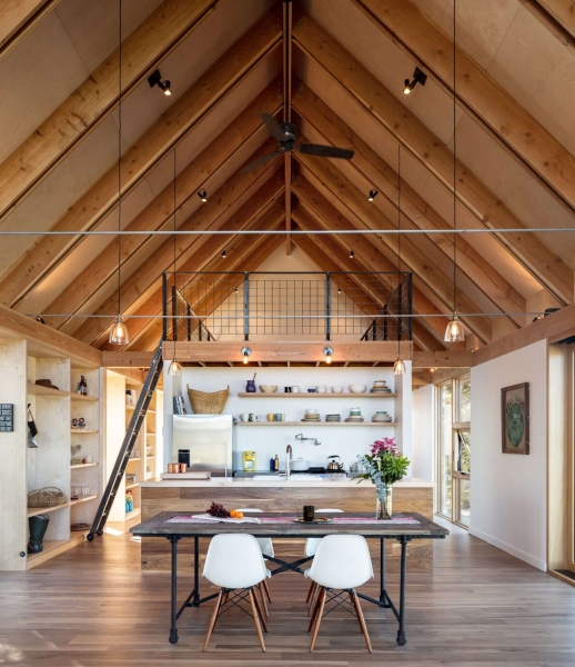 The Cliffside Cabins That Bring Modern Comfort to Wild Colorado