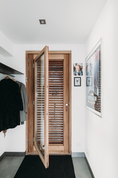 The Floating Villa Bringing Modern Calm to a Historic Dutch River