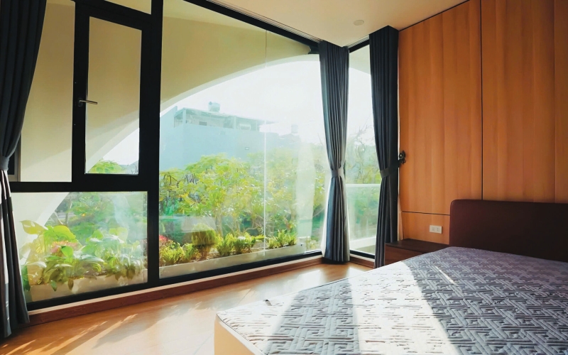 The Koi Pond and Hanging Garden That Becomes the Heart of Daily Living