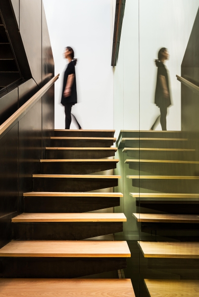 The Modern Family Home That Turns Nature Into Its Fourth Room