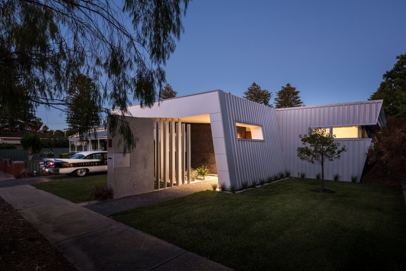 The Modular Home That Balances Family Chaos With Mid Century Calm