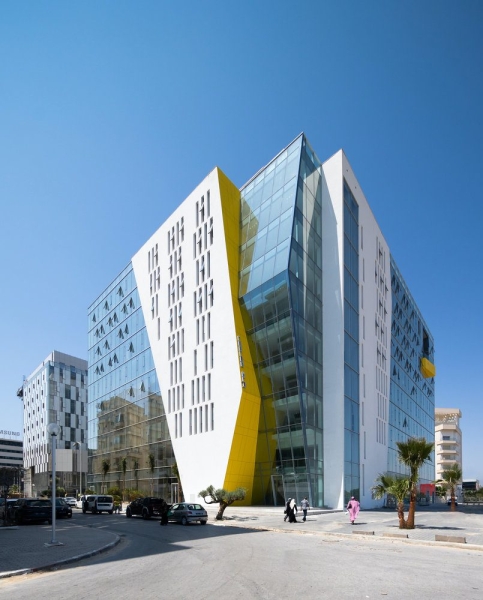 The Screen Office | ARK-architecture + AUDA