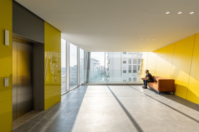 The Screen Office | ARK-architecture + AUDA