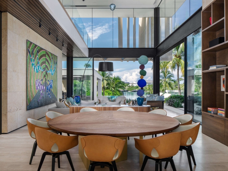 The Tropical Home Crafted Around Light Filled Spaces and Lush Outdoor Rooms