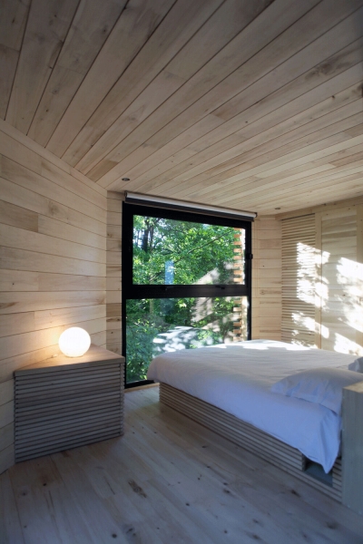 Would You Stay Here? The French Treehouse with a Rooftop Terrace Hidden in the Woods