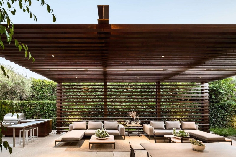 Zen Meets Mid-Century Cool in This Effortlessly Elegant Montecito Home