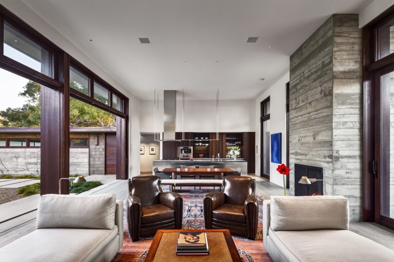 Zen Meets Mid-Century Cool in This Effortlessly Elegant Montecito Home