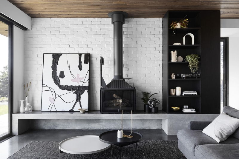 A Breezeway, Ocean Views and Timber Everywhere Inside This Coastal Family Home