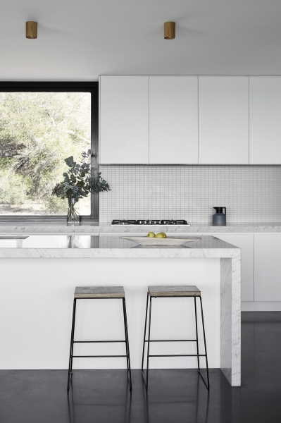 A Breezeway, Ocean Views and Timber Everywhere Inside This Coastal Family Home