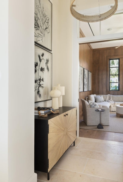 A Caribbean Interior That Feels Calm, Warm, and Unforced