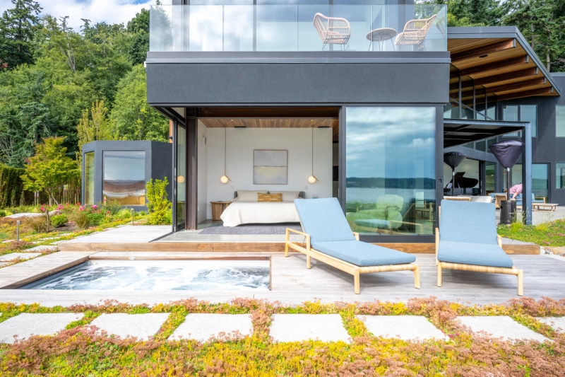 A Coastal House Built to Withstand Land, Sea, and Time