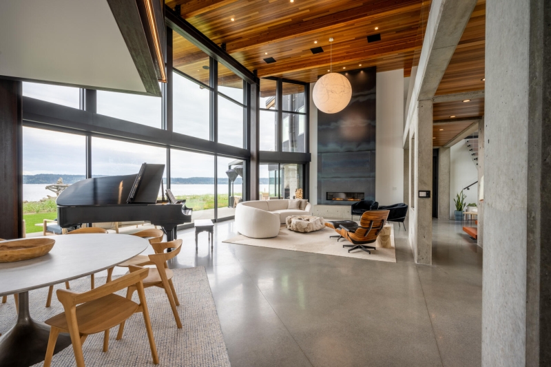 A Coastal House Built to Withstand Land, Sea, and Time