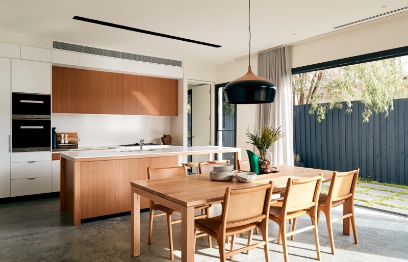 A Family Home Softens Its Modern Design With Timber