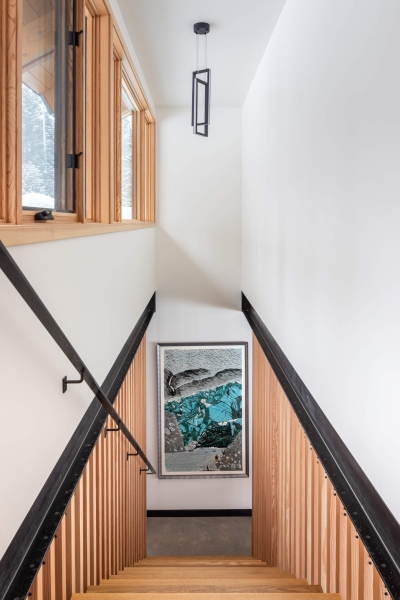 A Home That Blends Lodge Warmth With Japanese Precision