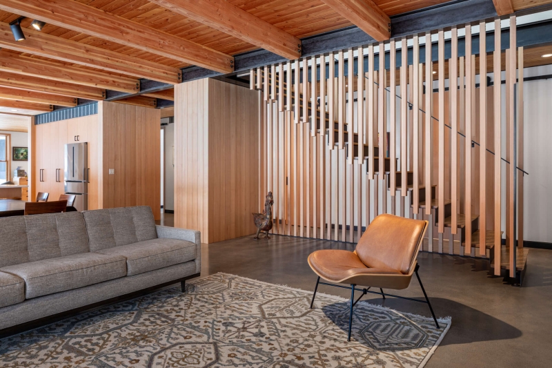 A Home That Blends Lodge Warmth With Japanese Precision