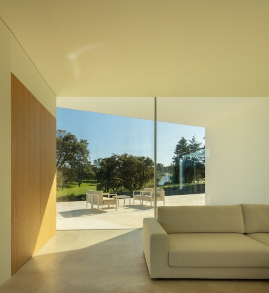 A Madrid House Designed Around Geometry That Feels Natural
